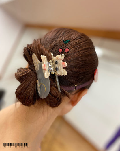 YORKSHIRE HAIR CLAW