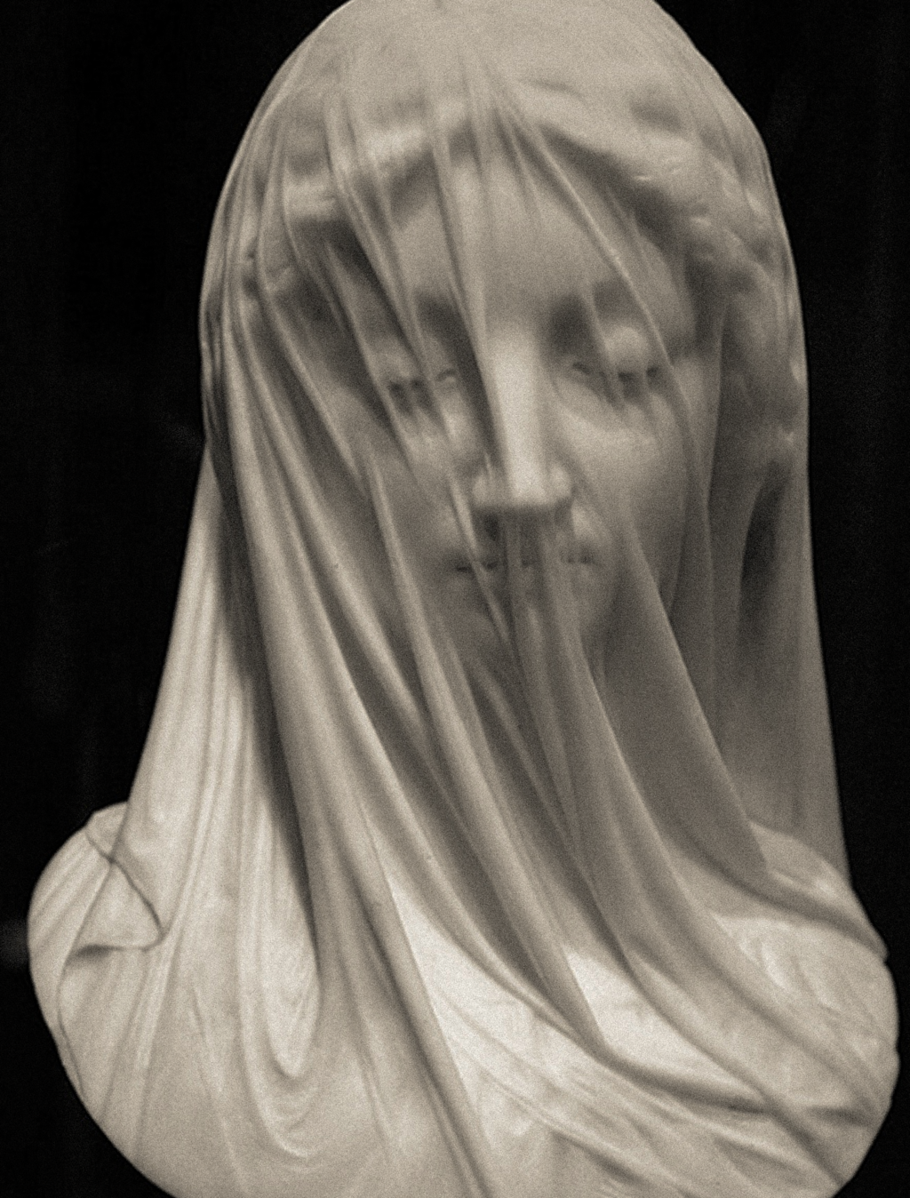 ThirdSkin Mesh-Draped Veil LT | Black
