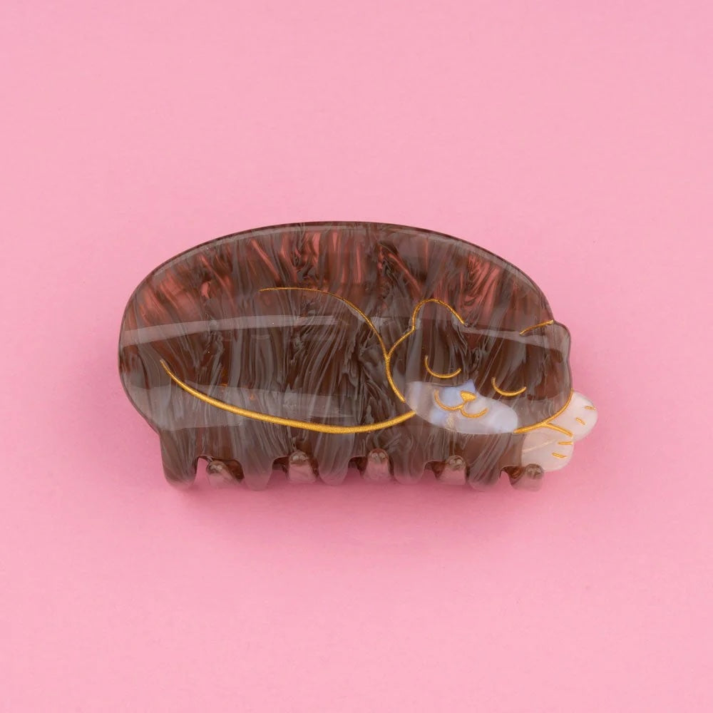SLEEPING CAT HAIR CLAW
