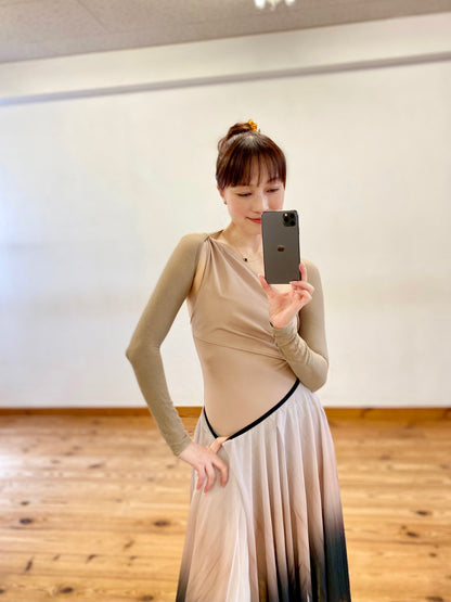 ［予約アイテム］Flow™ Blooming Max Rehearsal Skirt | Odile