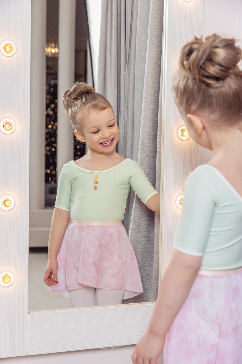 Montpensier girls leotard | Green apple