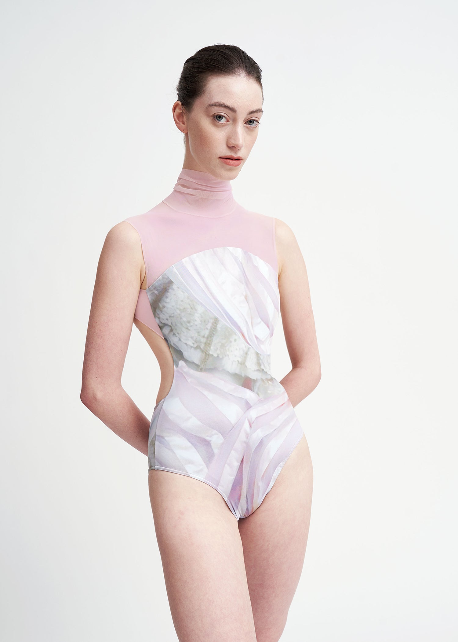 LILITH_9.5 | HIGH NECK X PINK MESH