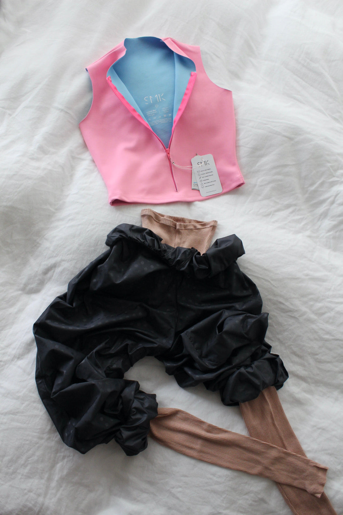 ZIPPERED HALF TOP | HOT PINK