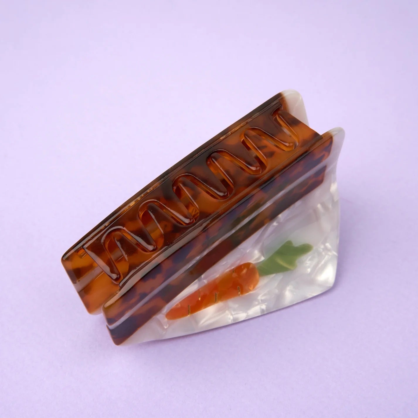 CARROT CAKE HAIR CLAW