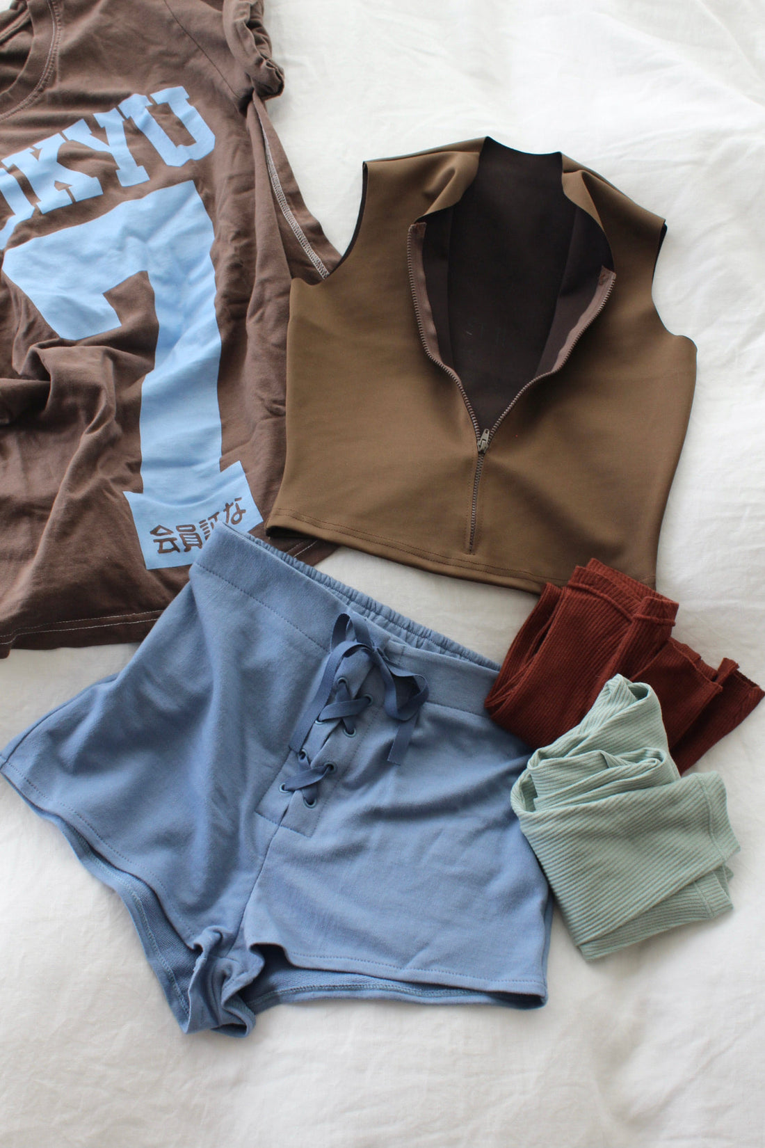 ZIPPERED HALF TOP | TOBACCO