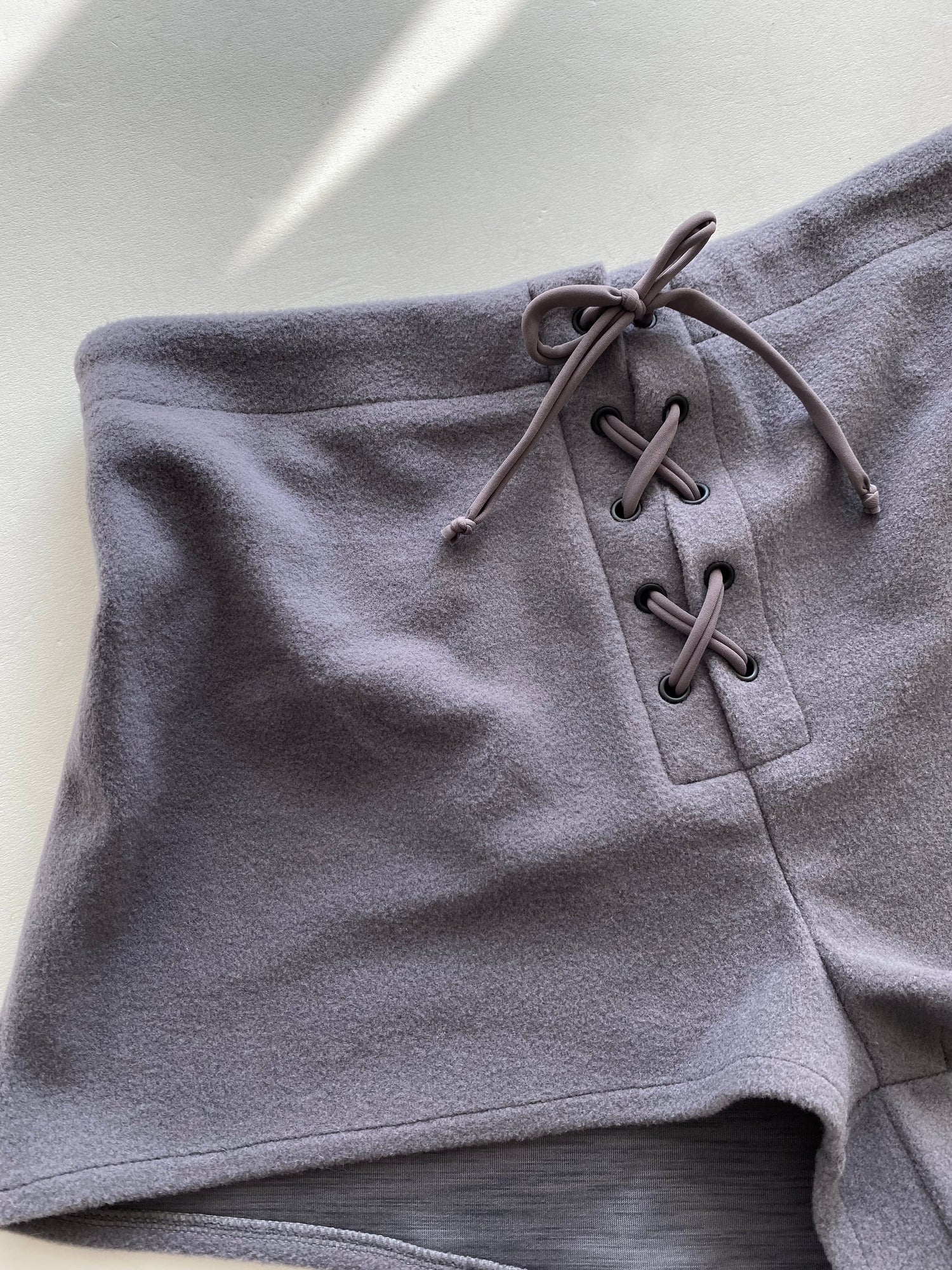 CREORA® SHORT | FLEECE GREY