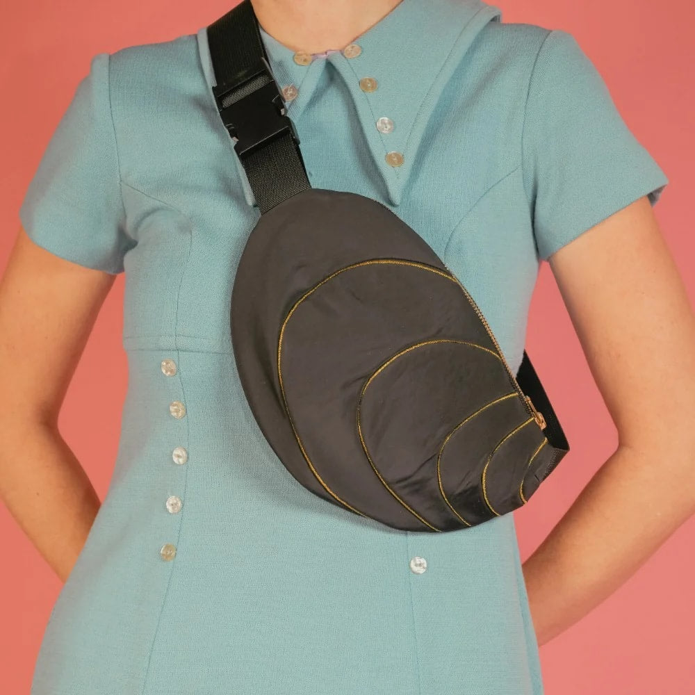 MUSSEL BUM BAG