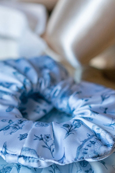 Jouy Scrunchie