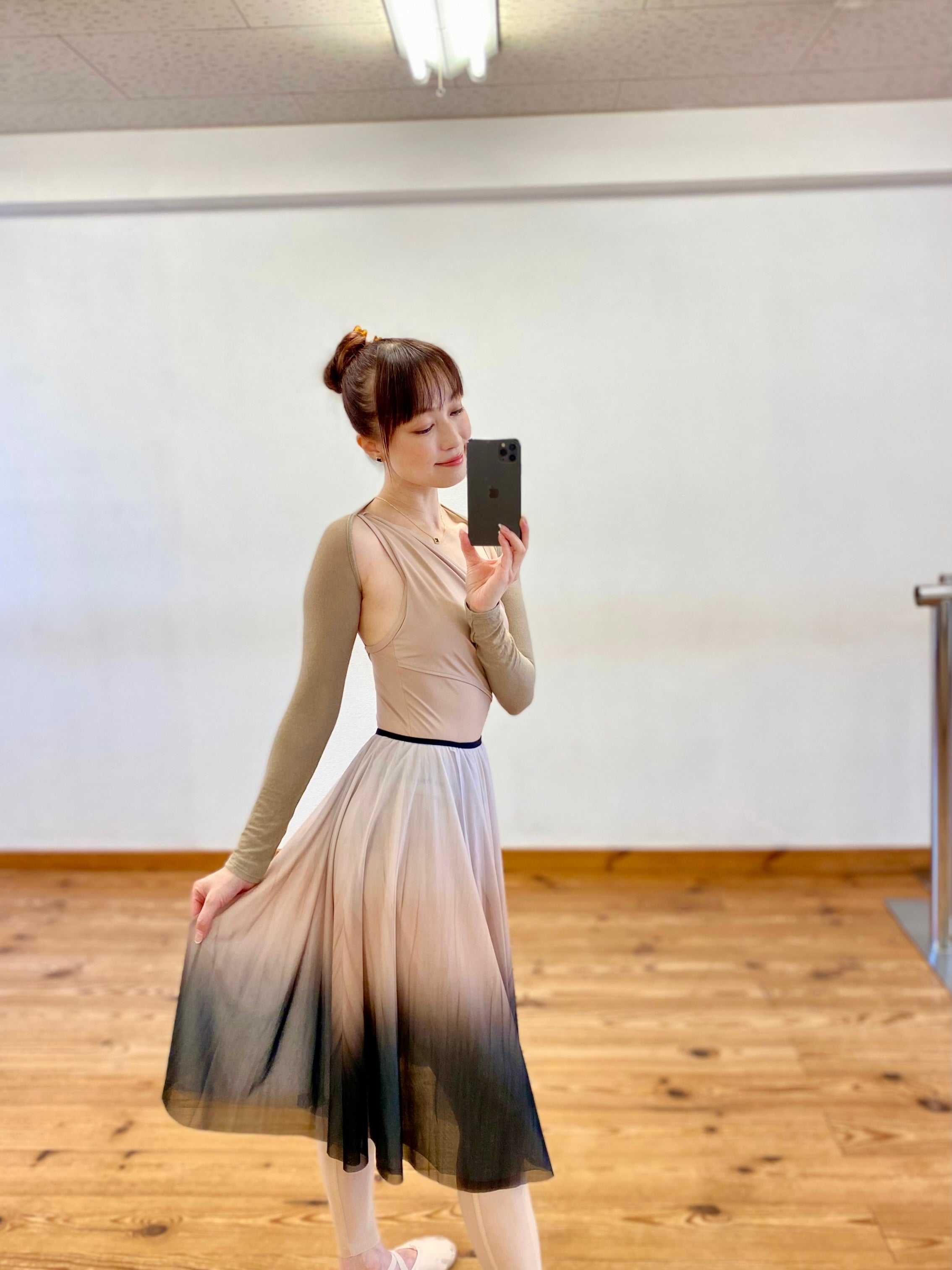 ［予約アイテム］Flow™ Blooming Max Rehearsal Skirt | Odile