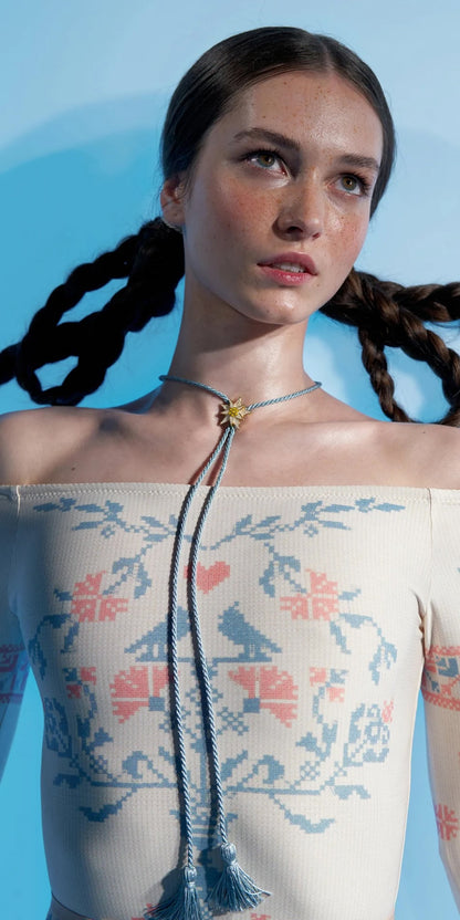 JAC EDELWEISS – pendant string tie with tassels – sky blue