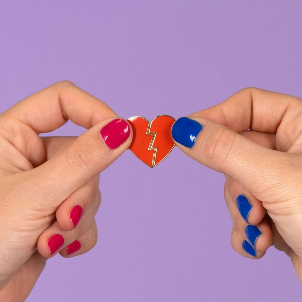 HEART PINS SET