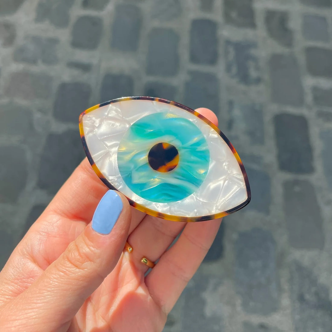 EYE HAIR CLAW - BLUE