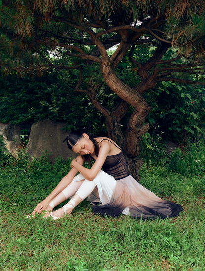 ［予約アイテム］Flow™ Blooming Max Rehearsal Skirt | Odile