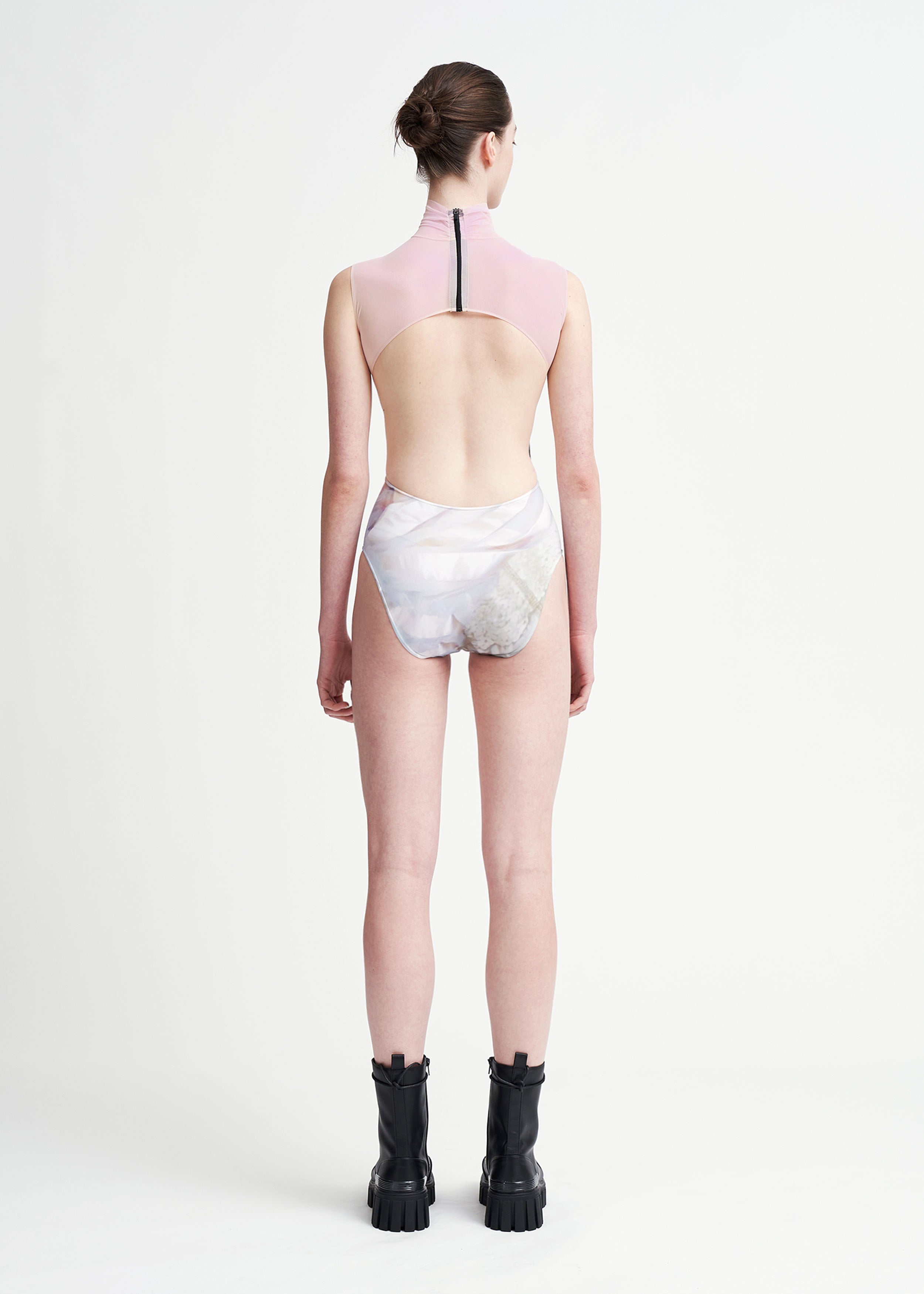 LILITH_9.5 | HIGH NECK X PINK MESH