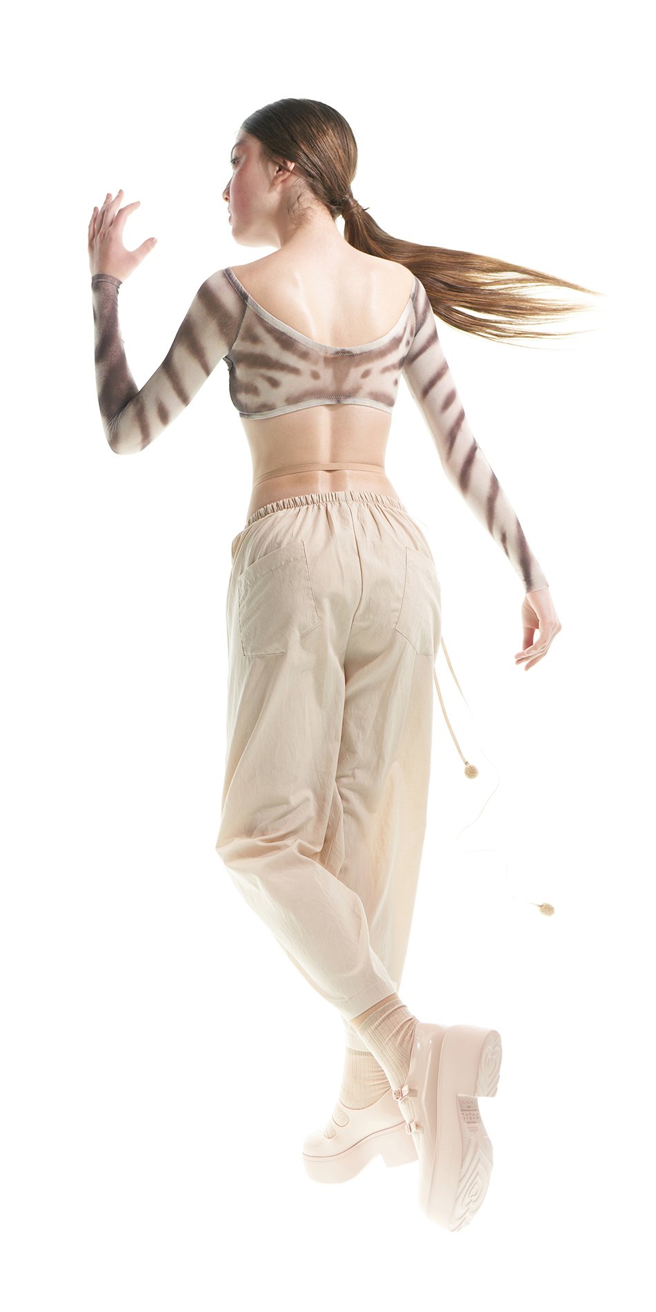 CROOKED – boyfriend baggy pants – nude