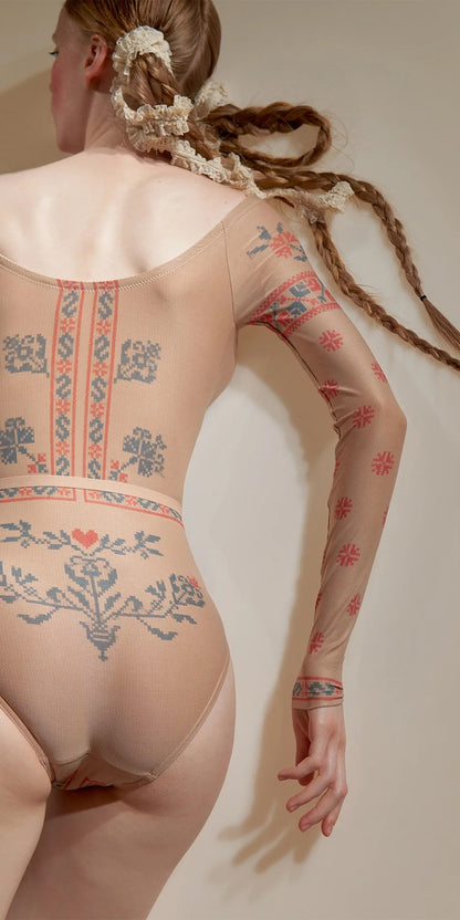 ALPINIA – cross stitch print boatneck leotard with sleeves | NUDE/ALPINIA
