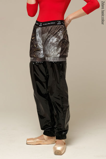 Pants + Shorts, stained in print | mud